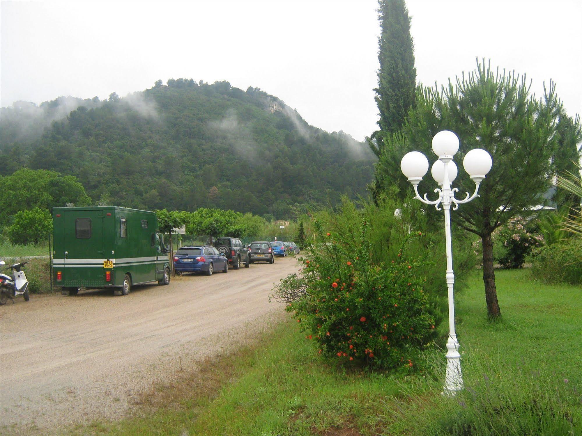 La Fontaine Hotell Vidauban Exteriör bild